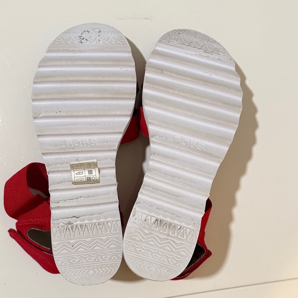 Skechers Bobs Memory Foam Red Strappy Sandals size 8 - Picture 9 of 10